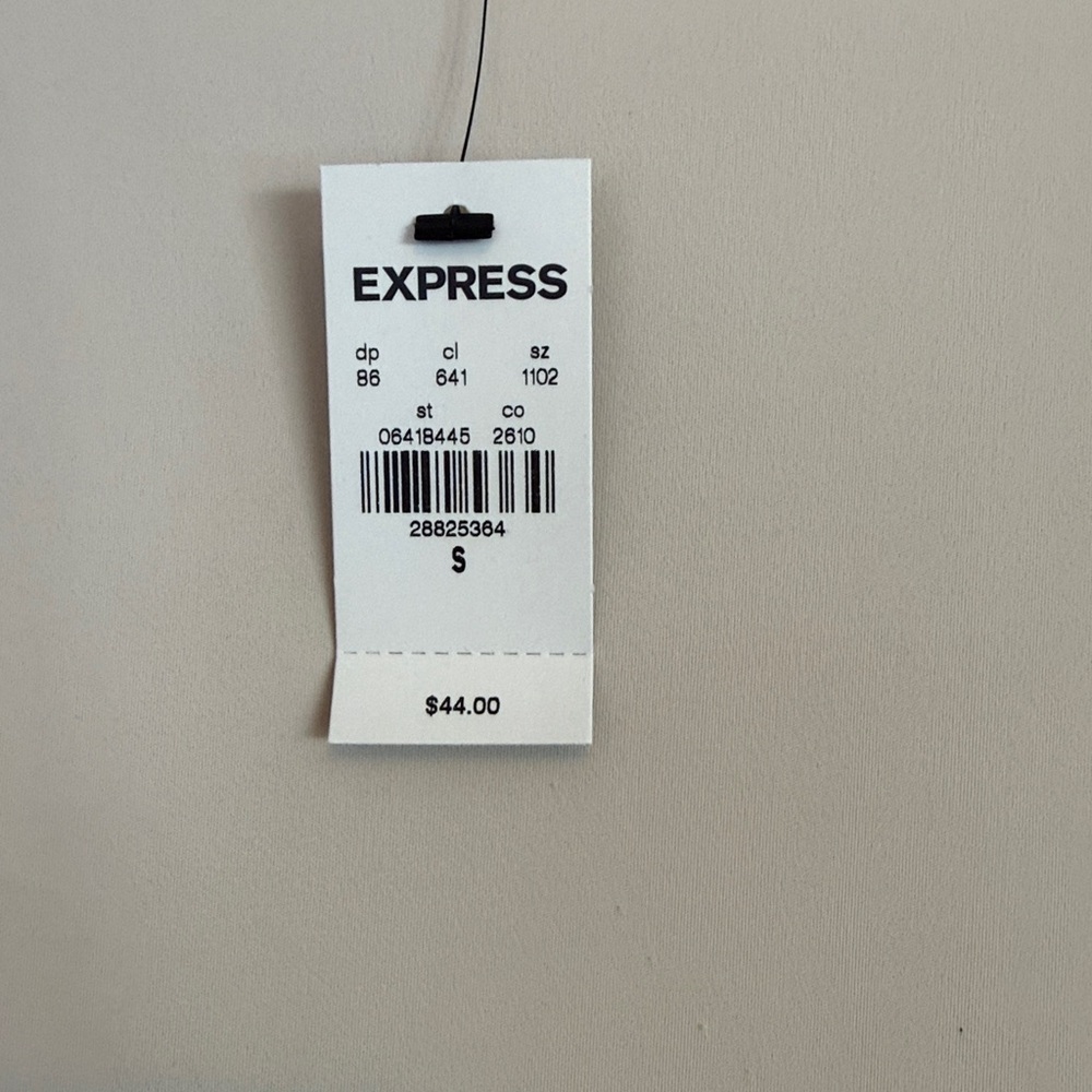 Express Cream Tank Top - Picture 5 of 5